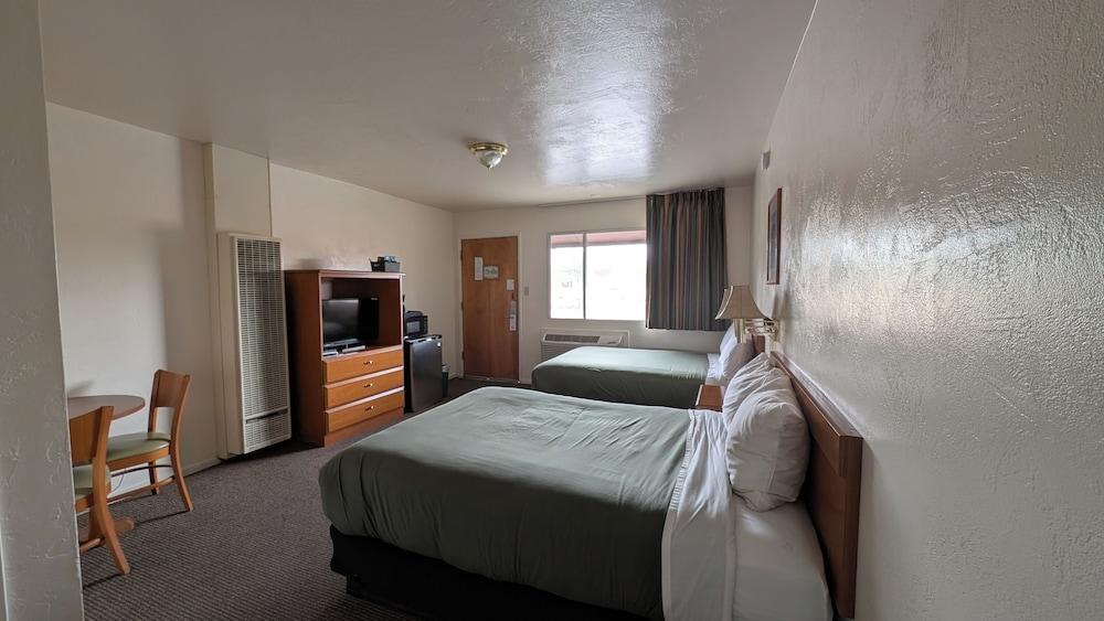 Himont Motel photo 16