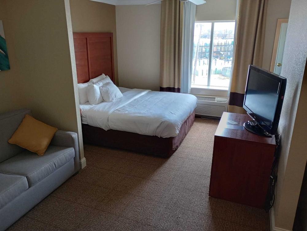 SAMIR Stay at NW Expressway photo 22