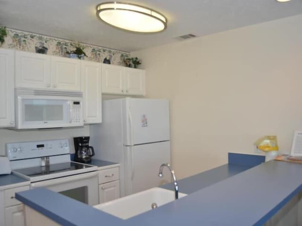 Beach Condominium Hotel photo 39