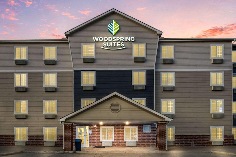 WoodSpring Suites Denton photo 39