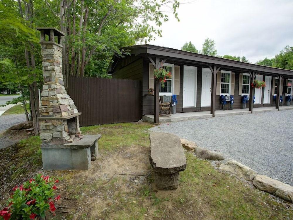 Marina Motel photo 24