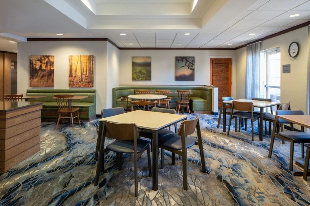 Fairfield Inn & Suites Fort Walton Beach-Eglin AFB photo 19