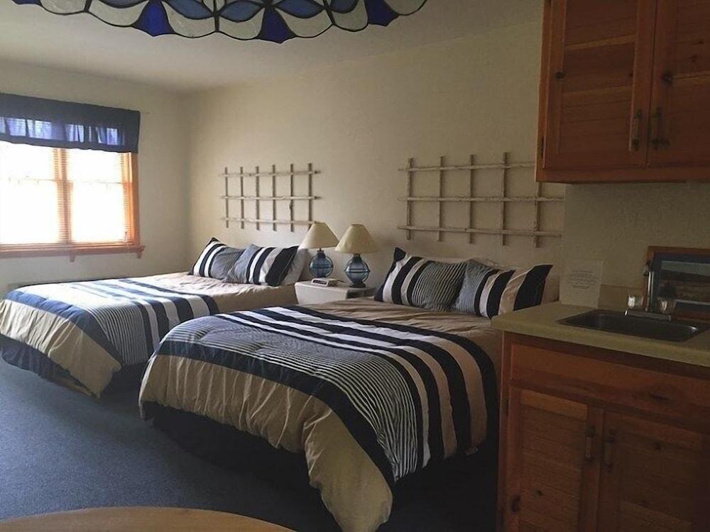 Harbor Light Inn photo 62