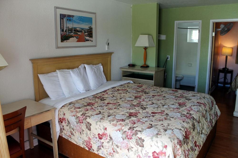 Fireside Inn Santa Cruz photo 10