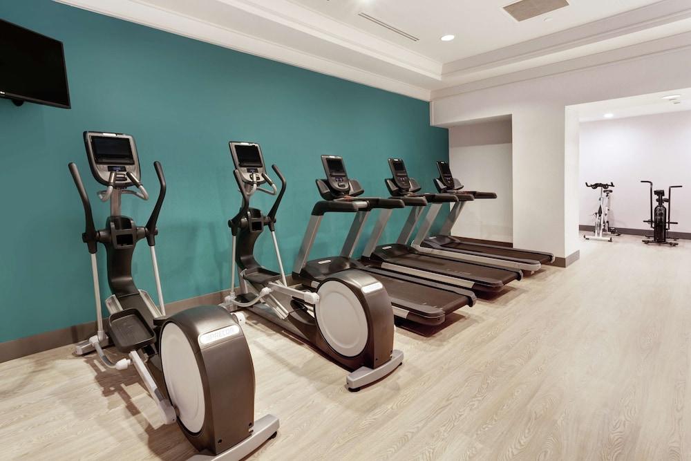 Hilton Garden Inn Chicago North Shore/Evanston photo 27