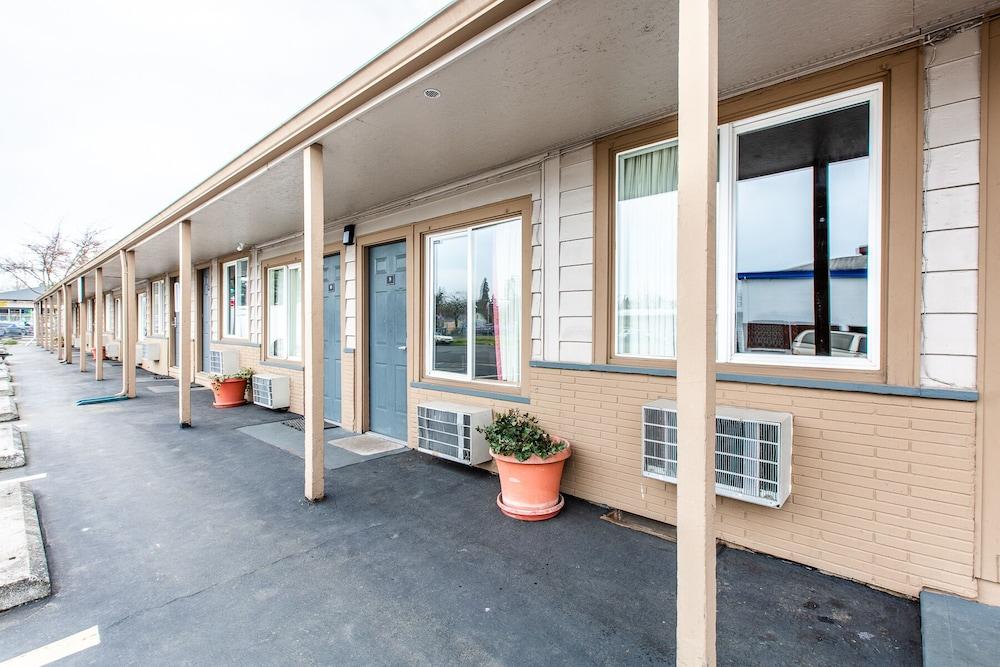 Autzen Inn photo 33