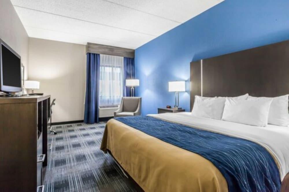 Comfort Inn Cleveland Airport photo 9