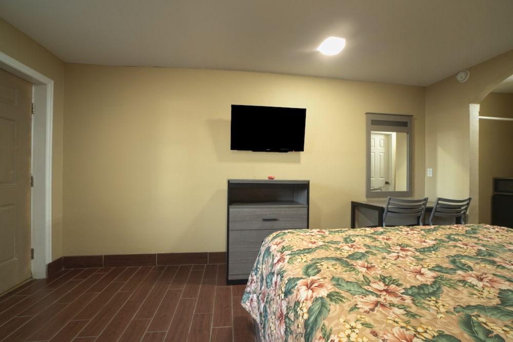 Days Inn by Wyndham Aransas Pass photo 16