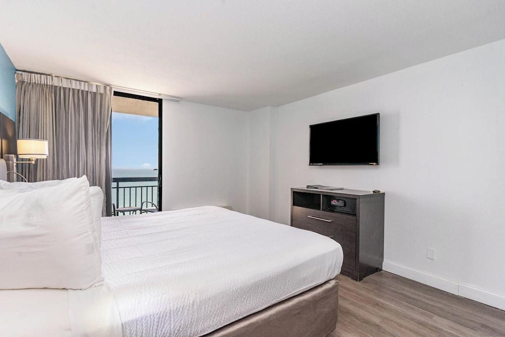 Sun N Sand Resort photo 15