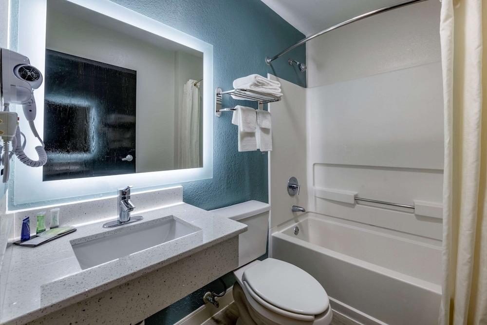 Sleep Inn Jacksonville Airport photo 12