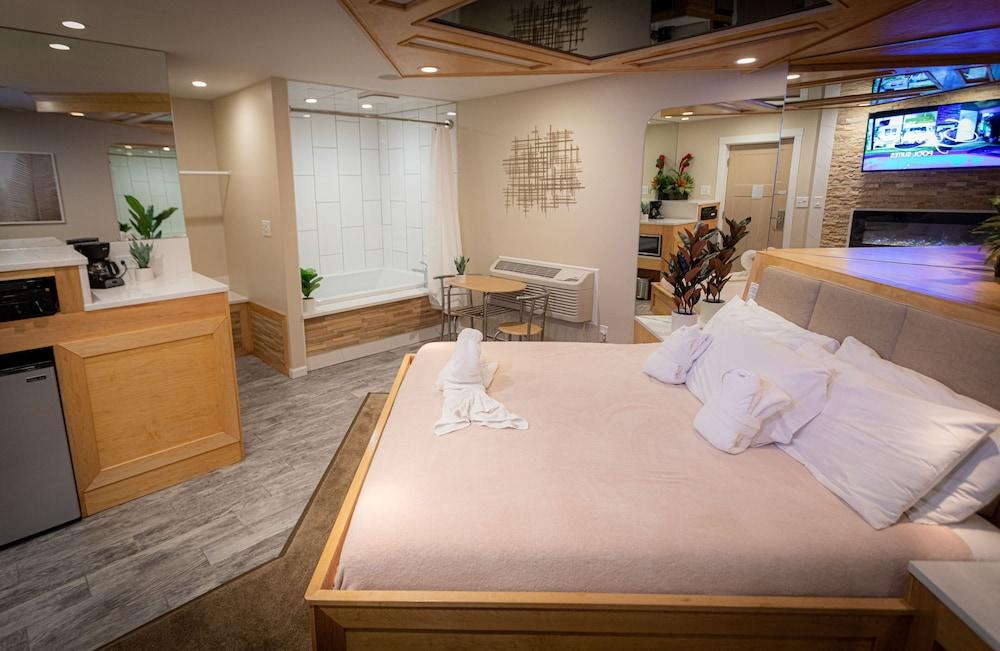 Sybaris Pool Suites photo 2