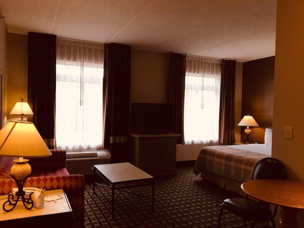 Hawthorn Extended Stay by Wyndham Conyers photo 32