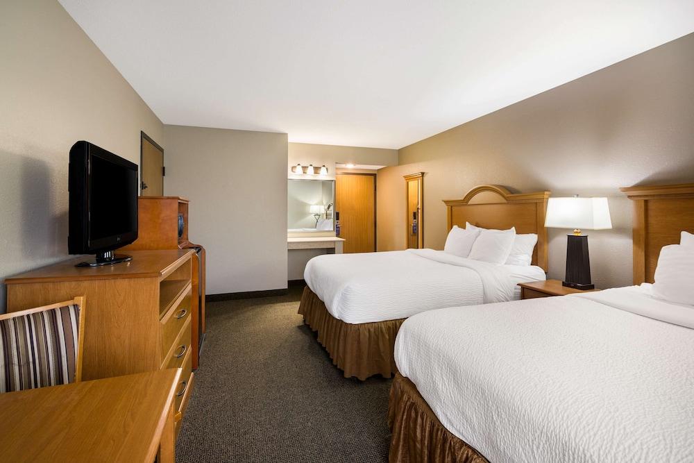 Revel Hotel Minot, SureStay Collection by Best Western photo 10