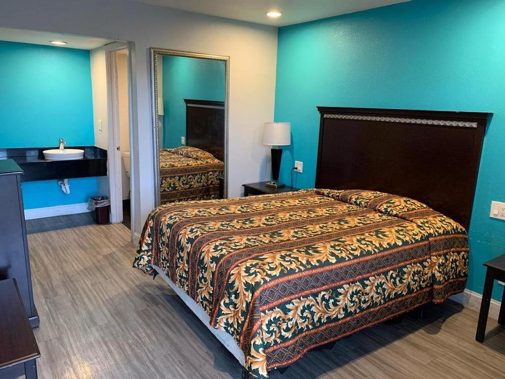 Super 7 Inn by Hotel O Dallas I 20 photo 8