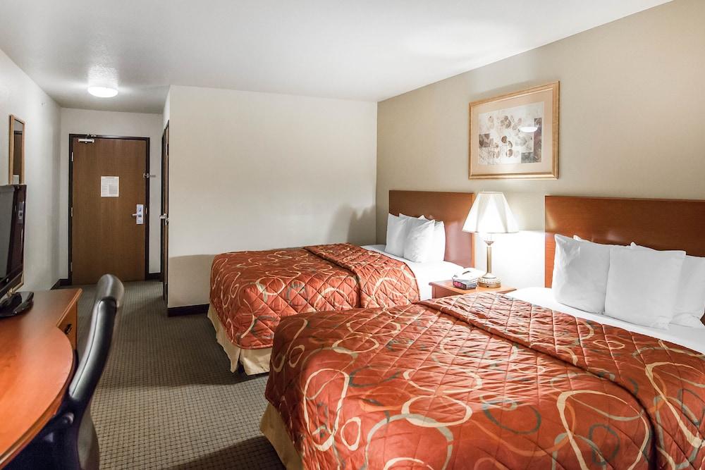 Quality Inn Parsons North photo 21