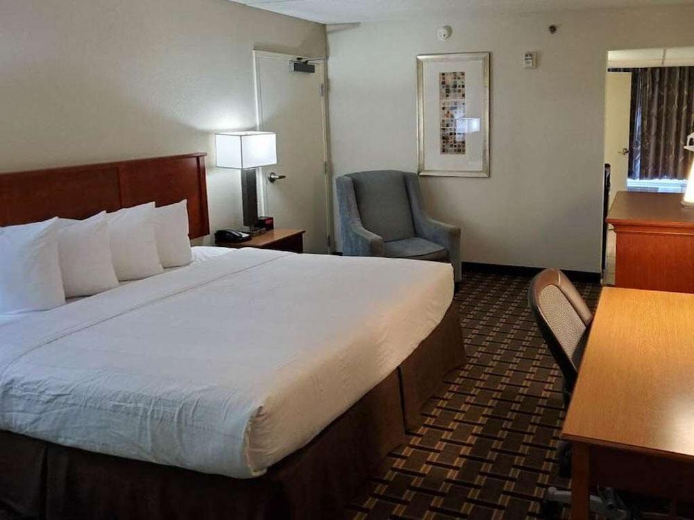 Motel 6 Hastings, NE photo 48