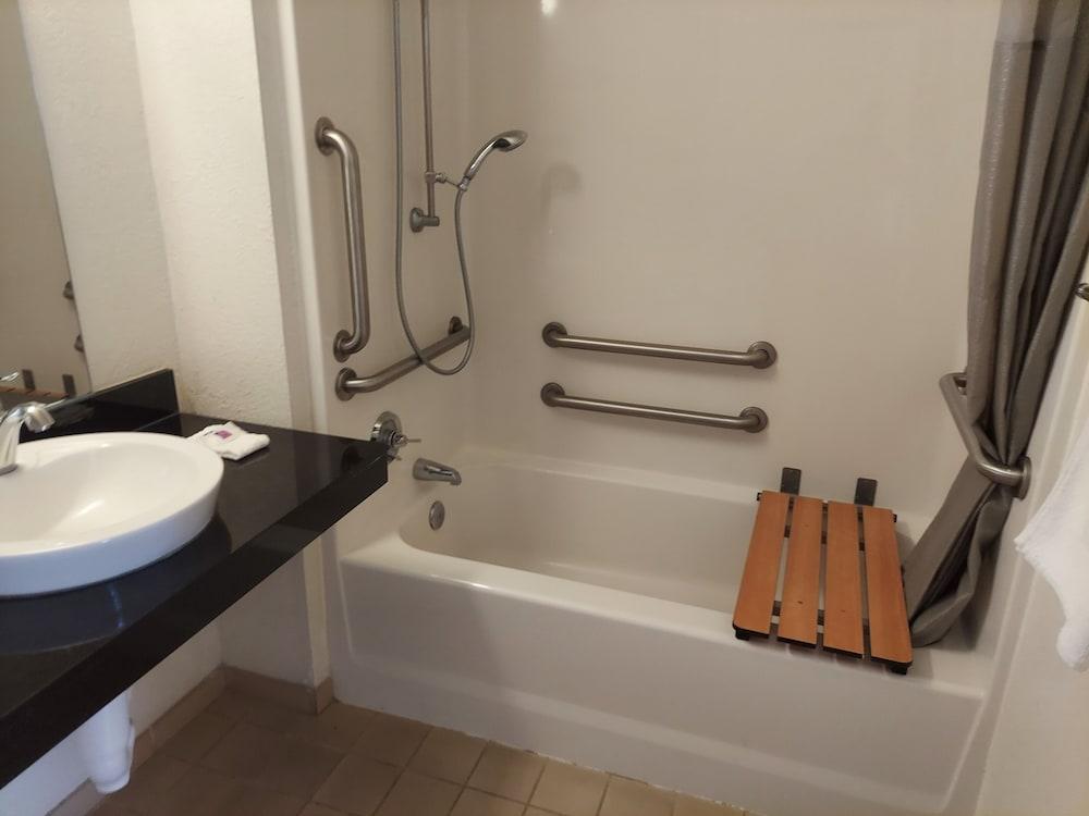 Motel 6 Pendleton, OR photo 29