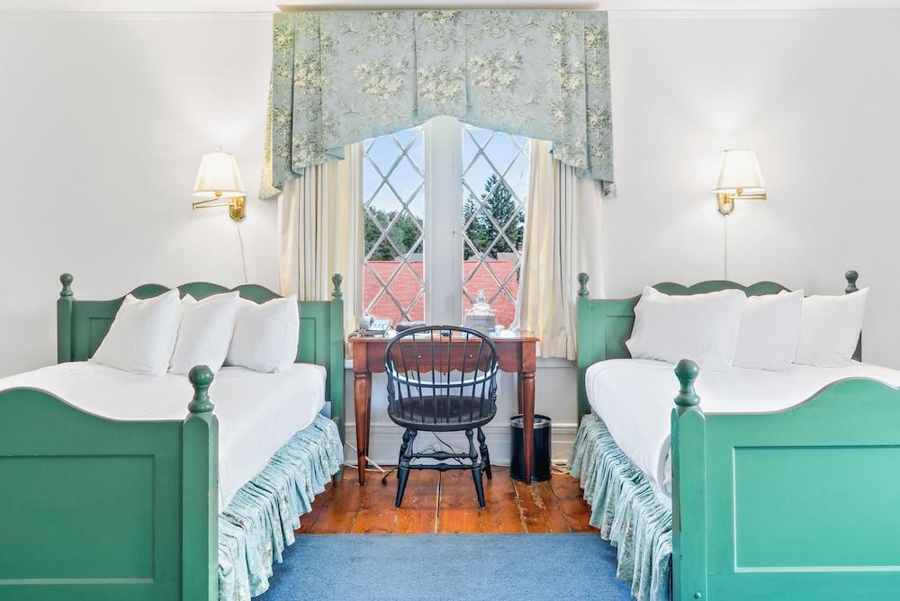 Delamater Inn photo 38