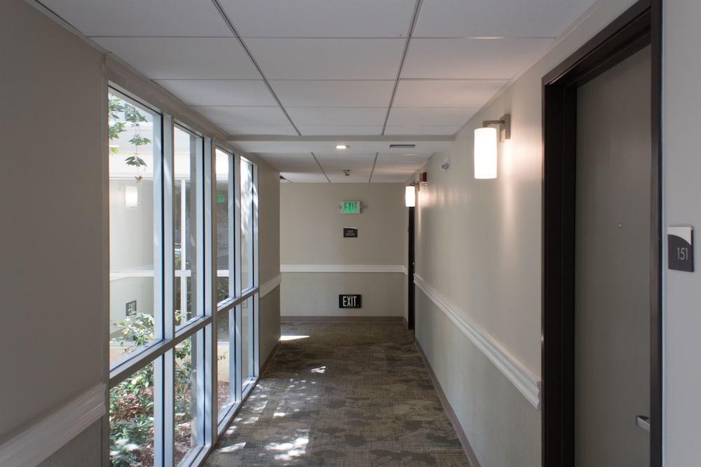 Good Nite Inn - Redwood City photo 2