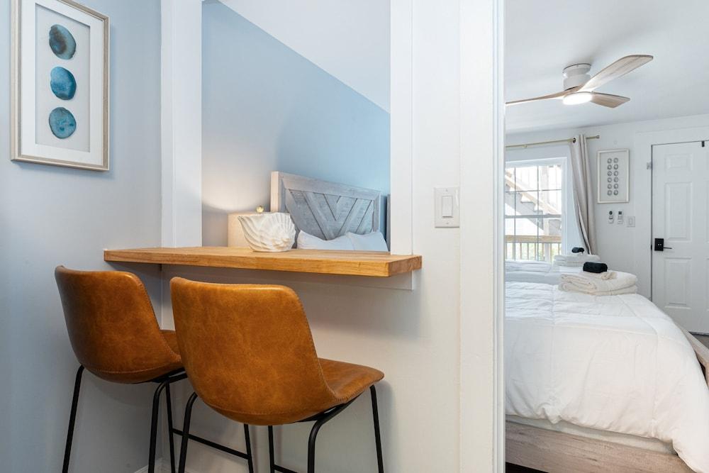 Sunset Suites photo 18
