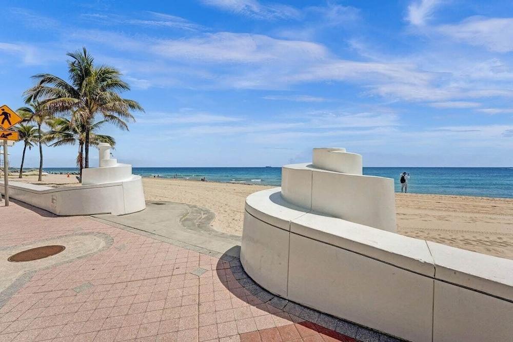 Eden by the Beach photo 22