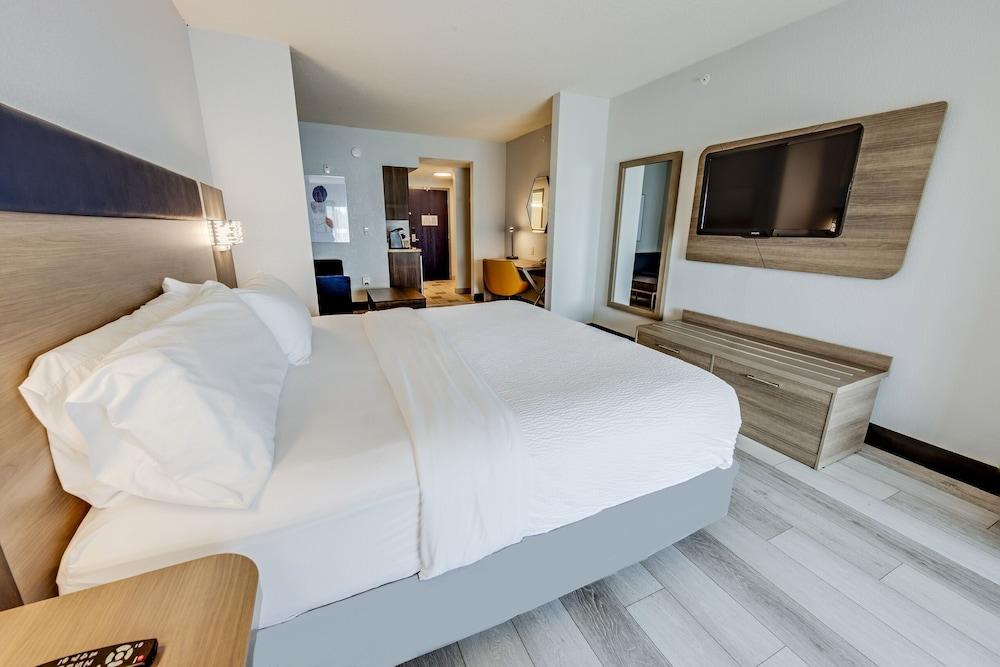 Holiday Inn Express Hotel & Suites Columbus Univ Area - Osu by IHG photo 16