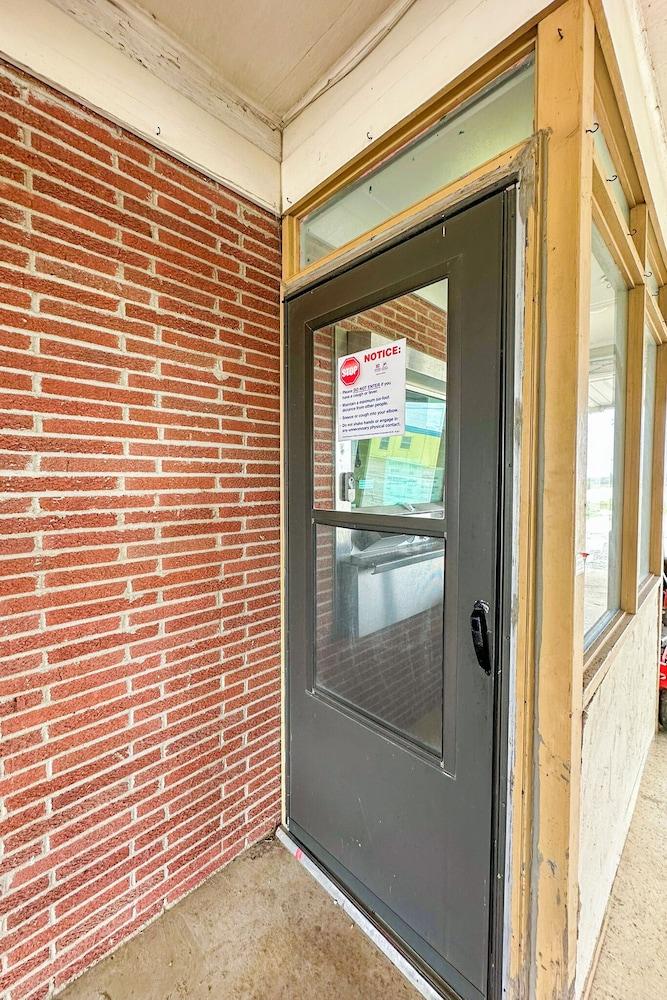 Shamrock Kings Inn By Oyo Marked Tree I-555 photo 36
