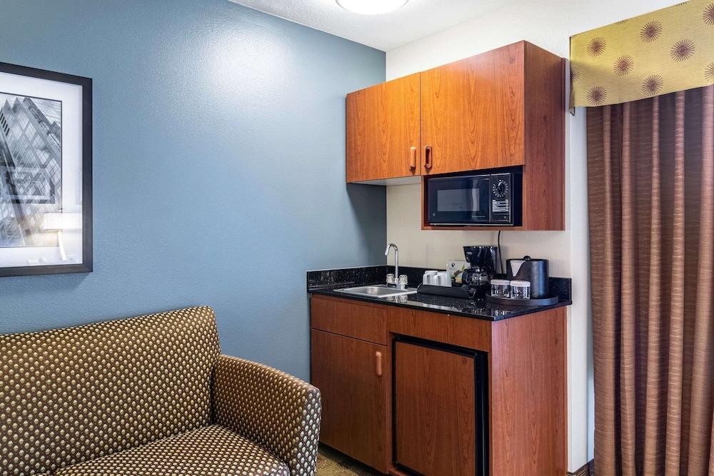 TownePlace Suites by Marriott Portland Airport photo 25