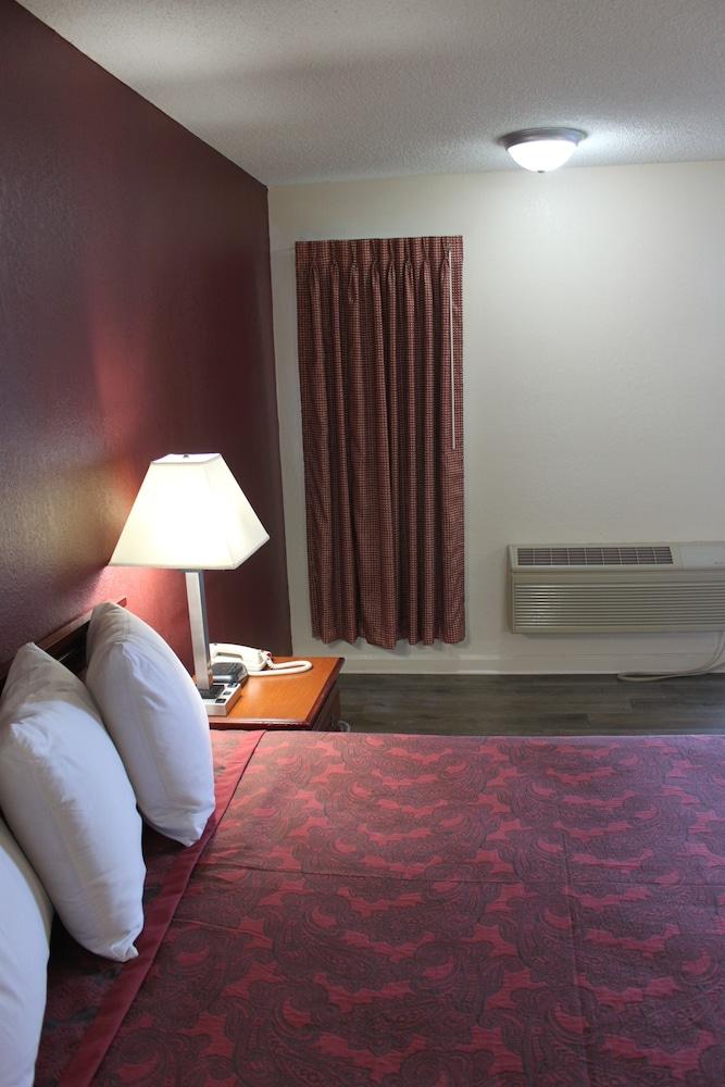 Travel Inn - Buford/Mall of Georgia photo 5