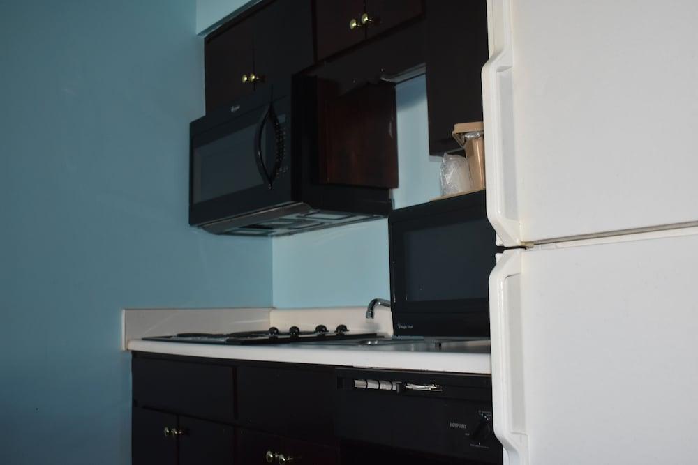 GUEST COTTAGES & SUITES photo 10