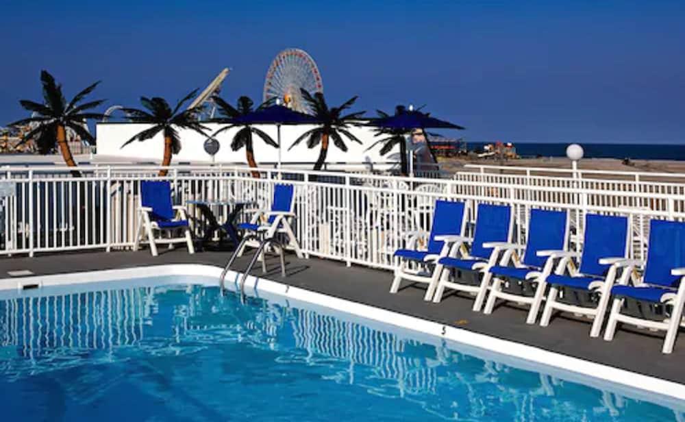 AA Heart of Wildwood Motels photo 67