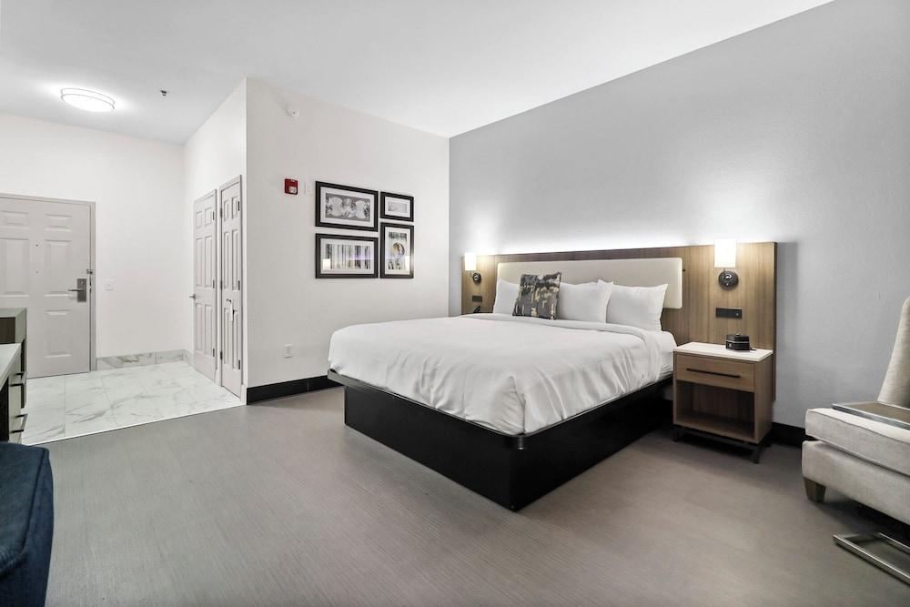 La Quinta Inn & Suites by Wyndham Atlanta South - Newnan photo 44