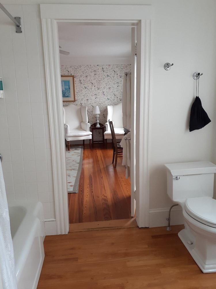 The Colony Hotel photo 49