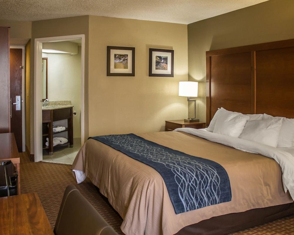 Quality Inn Akron South photo 5
