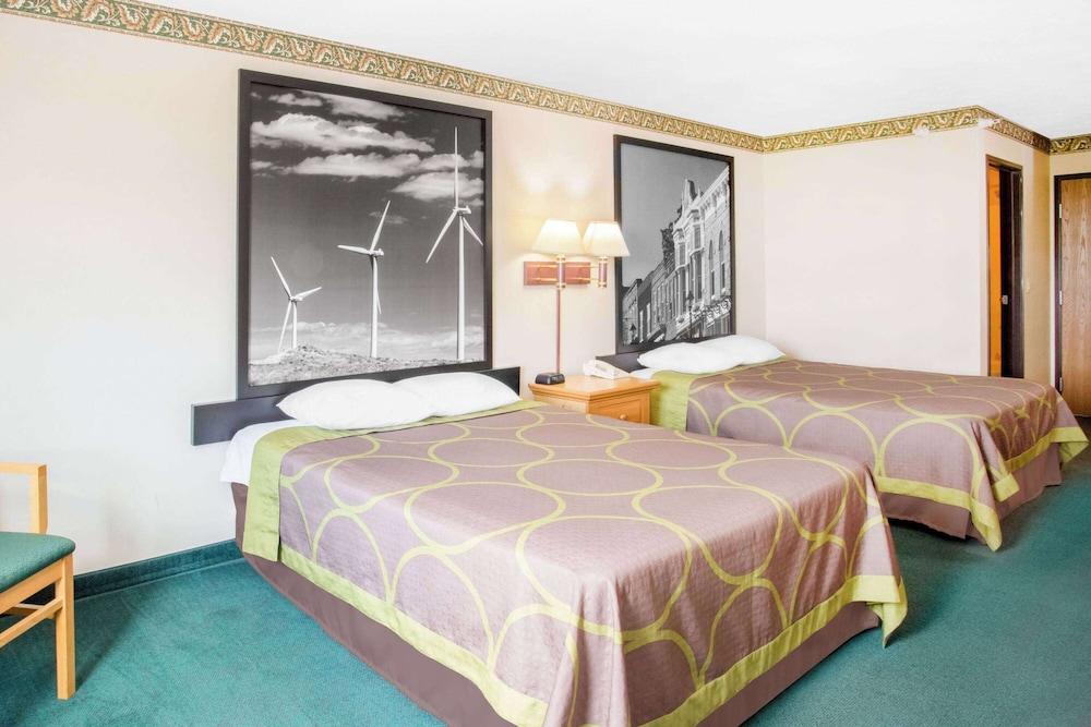 Burgundy Inn & Suites By OYO El Paso photo 12