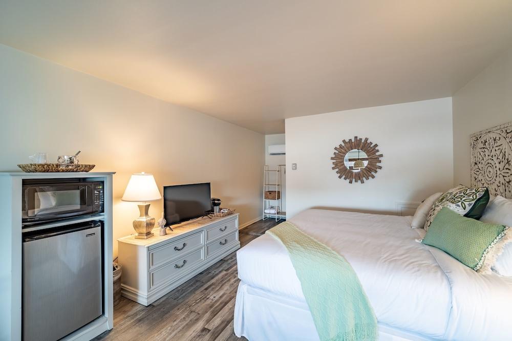 Ocean Glass Inn photo 23