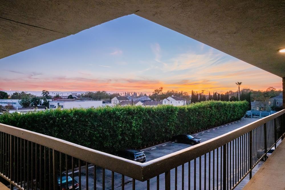 Gateway Inn Gardena photo 48