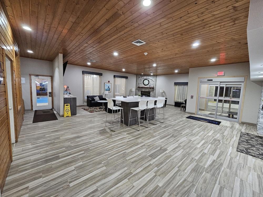 Baymont by Wyndham Baldwin photo 2