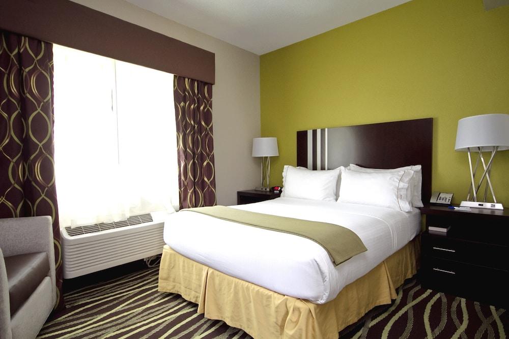 Holiday Inn Express Adrian by IHG photo 7