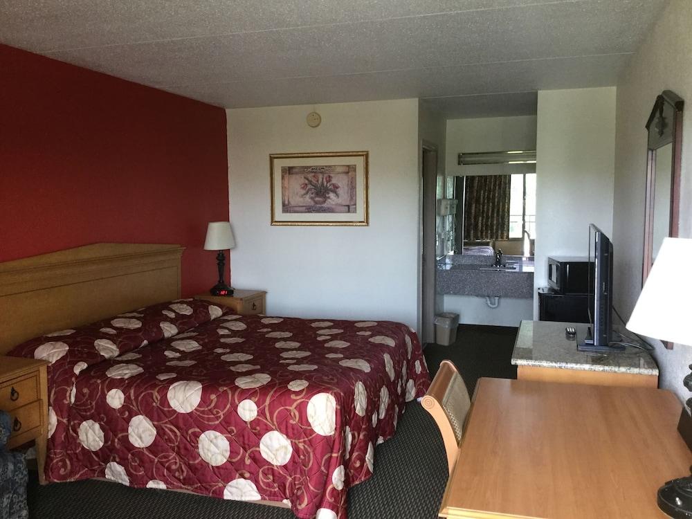 Americas Best Value Inn Goodlettsville Nashville N photo 8