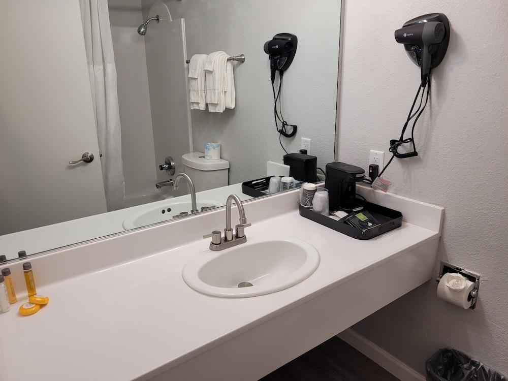 Cerulean Hotel photo 11