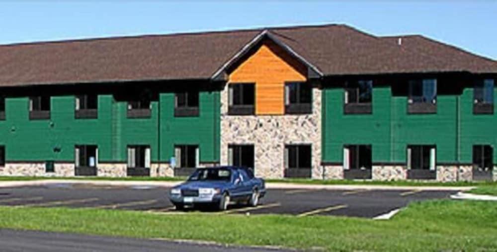 White Oak Inn & Suites photo 12