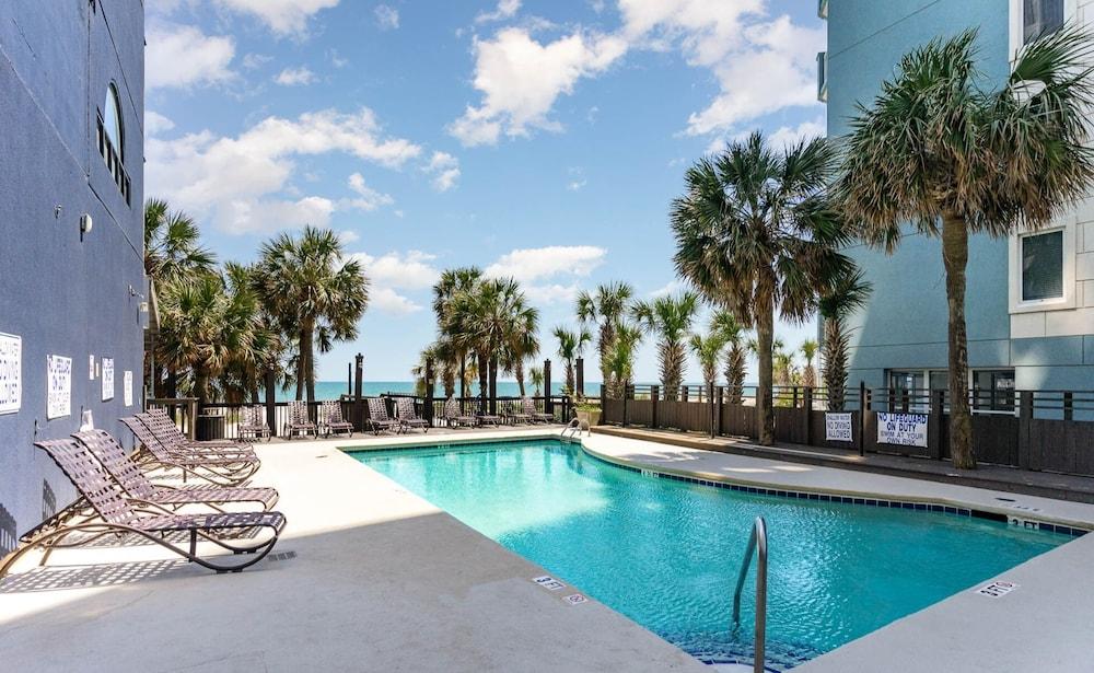 Sun N Sand Resort photo 33