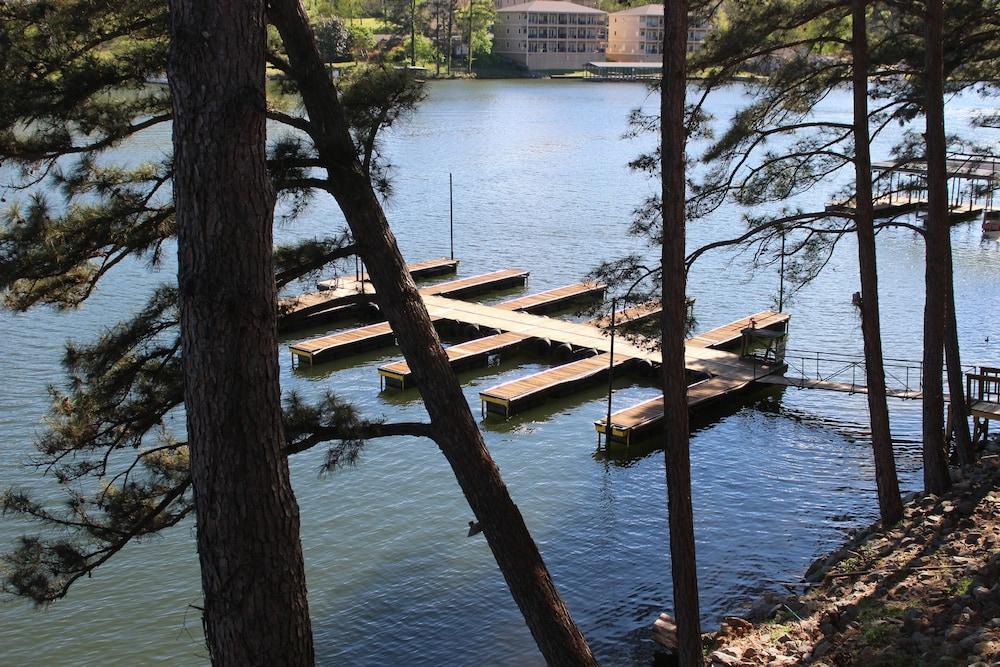 The Wharf Resort photo 9