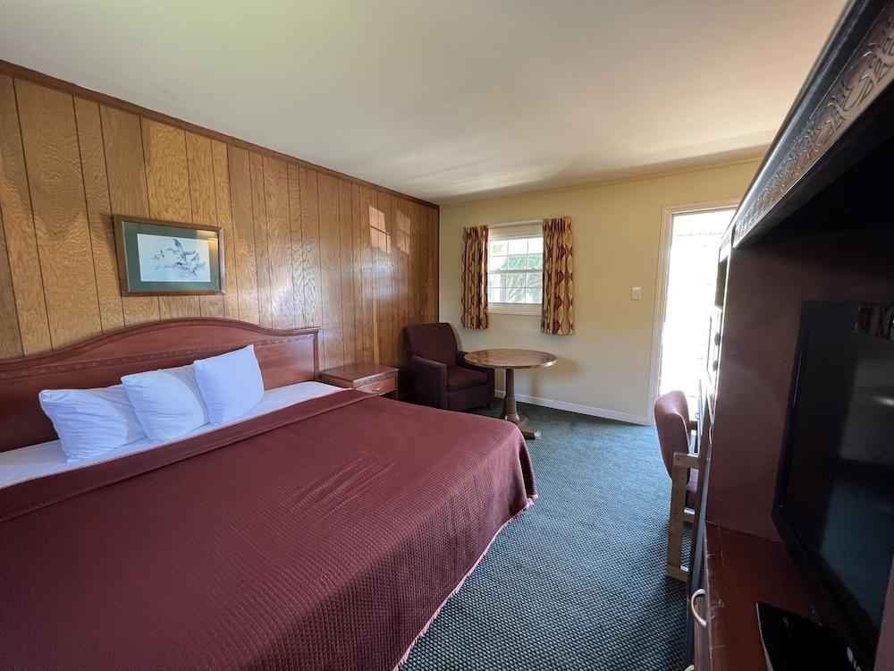 Relax Inn By OYO Natural Bridge I-81 photo 28
