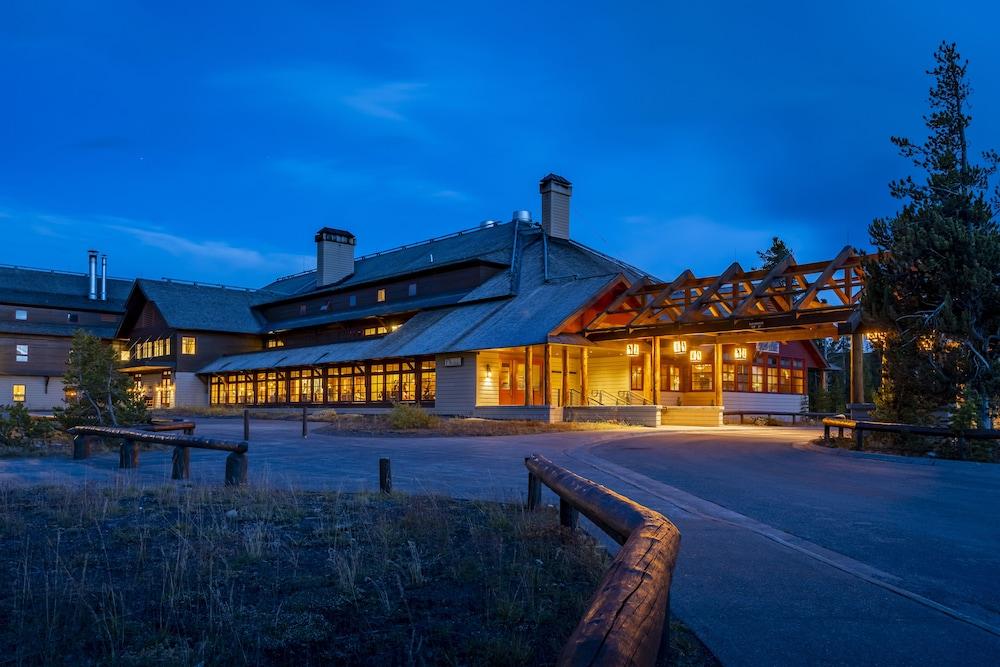 Old Faithful Snow Lodge & Cabins - Inside the Park photo 29