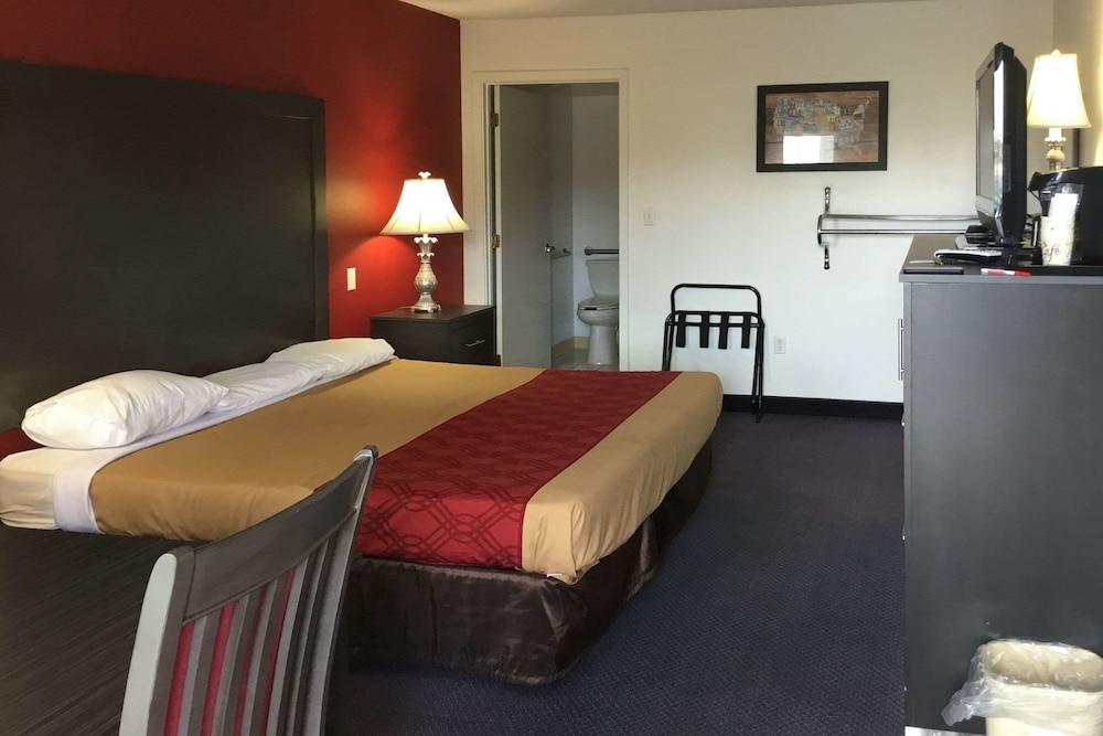 Econo Lodge Ruther Glen photo 5