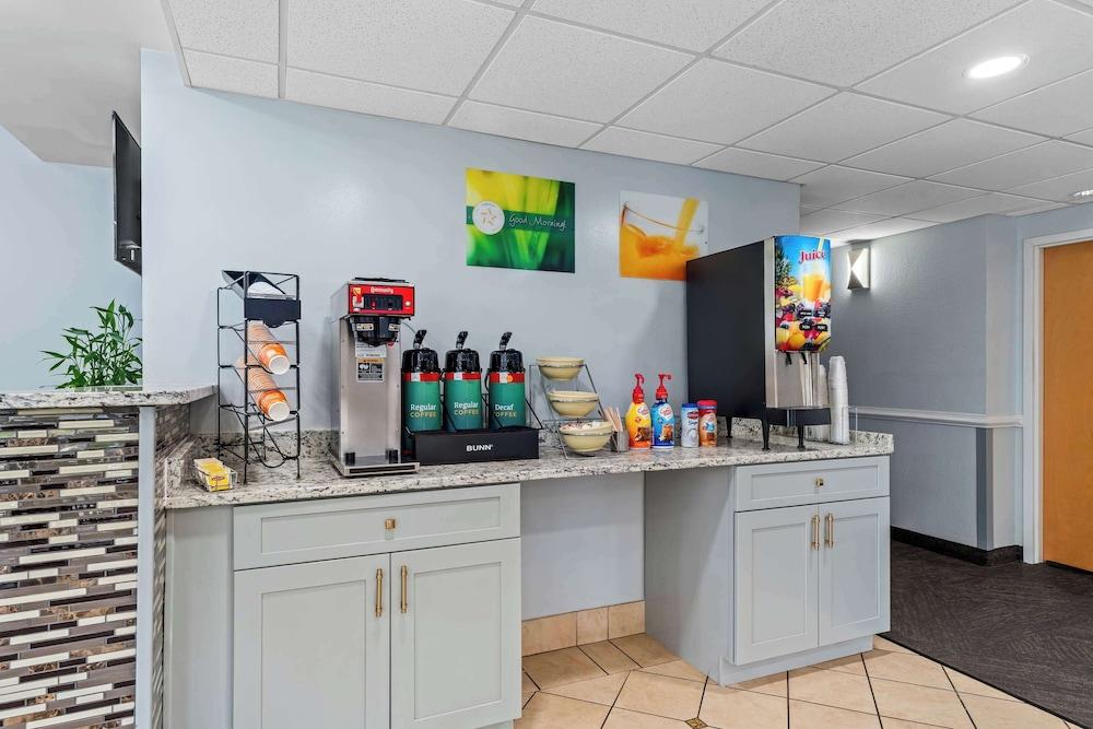 Quality Inn & Suites Biloxi - Ocean Springs photo 46