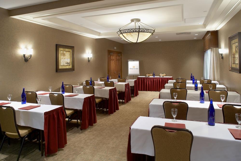 Clinton Inn Hotel & Event Center photo 18