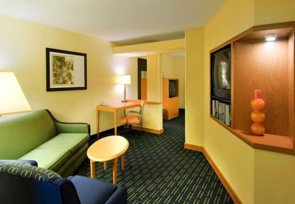 Fairfield Inn & Suites by Marriott - Emporia photo 6